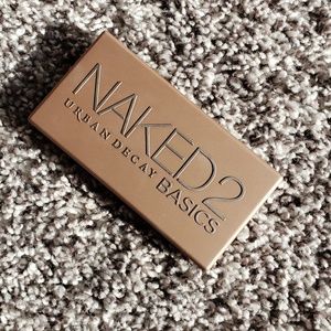 Urban Decay Naked 2 Basics Eyeshadow Palette
